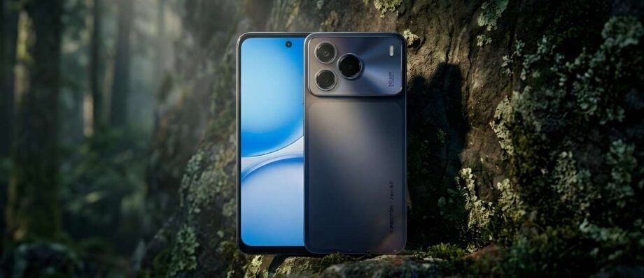Proton Zen 6T Blue variant showcased against a mossy rock background in a forest setting.